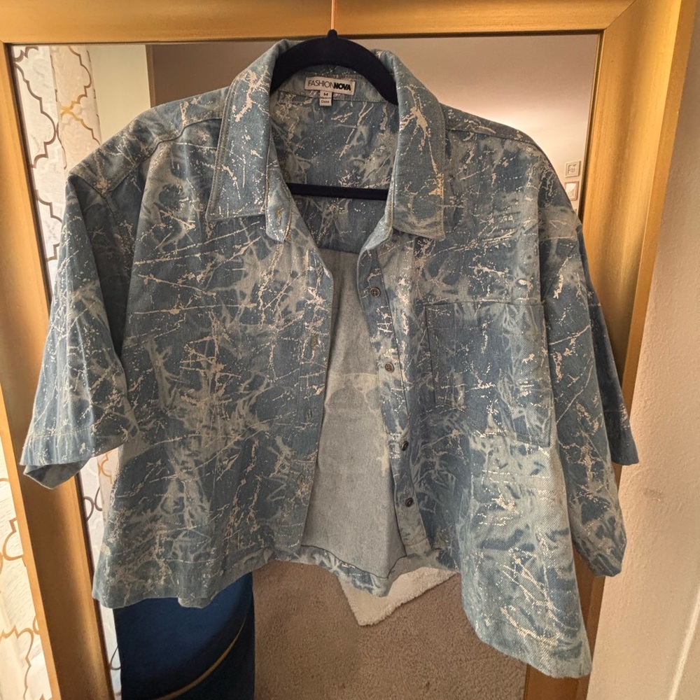 Women’s Cropped Denim & Metallic Button Down Shirt - Size M